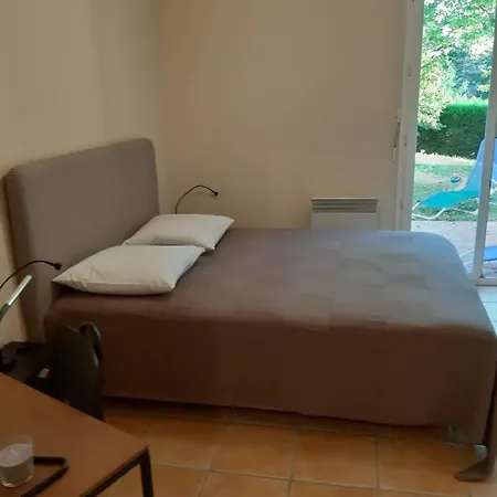 Dans Propriete Calme En Pleine Nature Apartment *